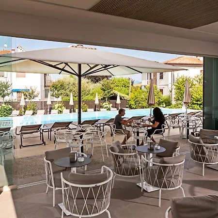 Prada' Eco Apartmanhotel 4*