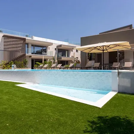 Prada' Eco Apartahotel